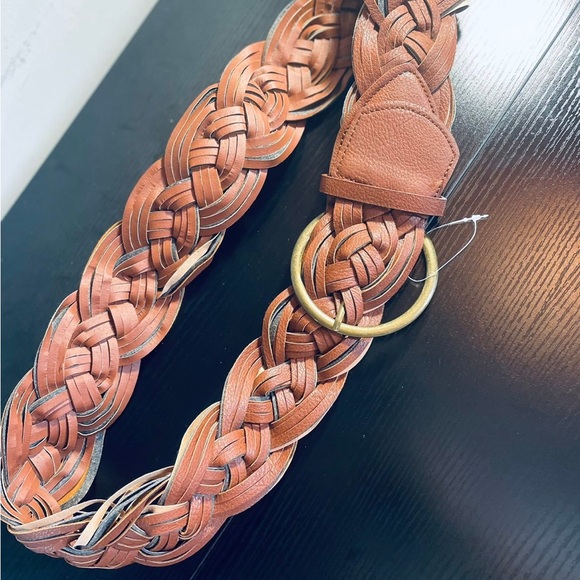 Belt - Picture 8 of 9